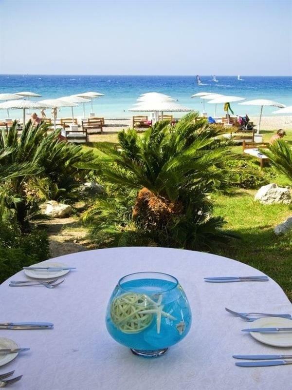 Forum Beach Lalyssos Extérieur photo